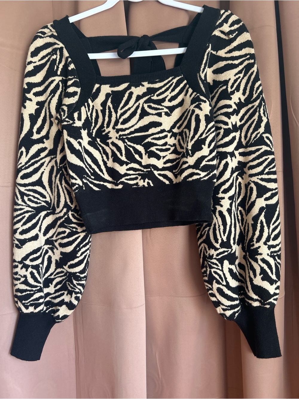 MINKPINK Black & Cream Zebra-Print Knit Square-Neck Crop Top